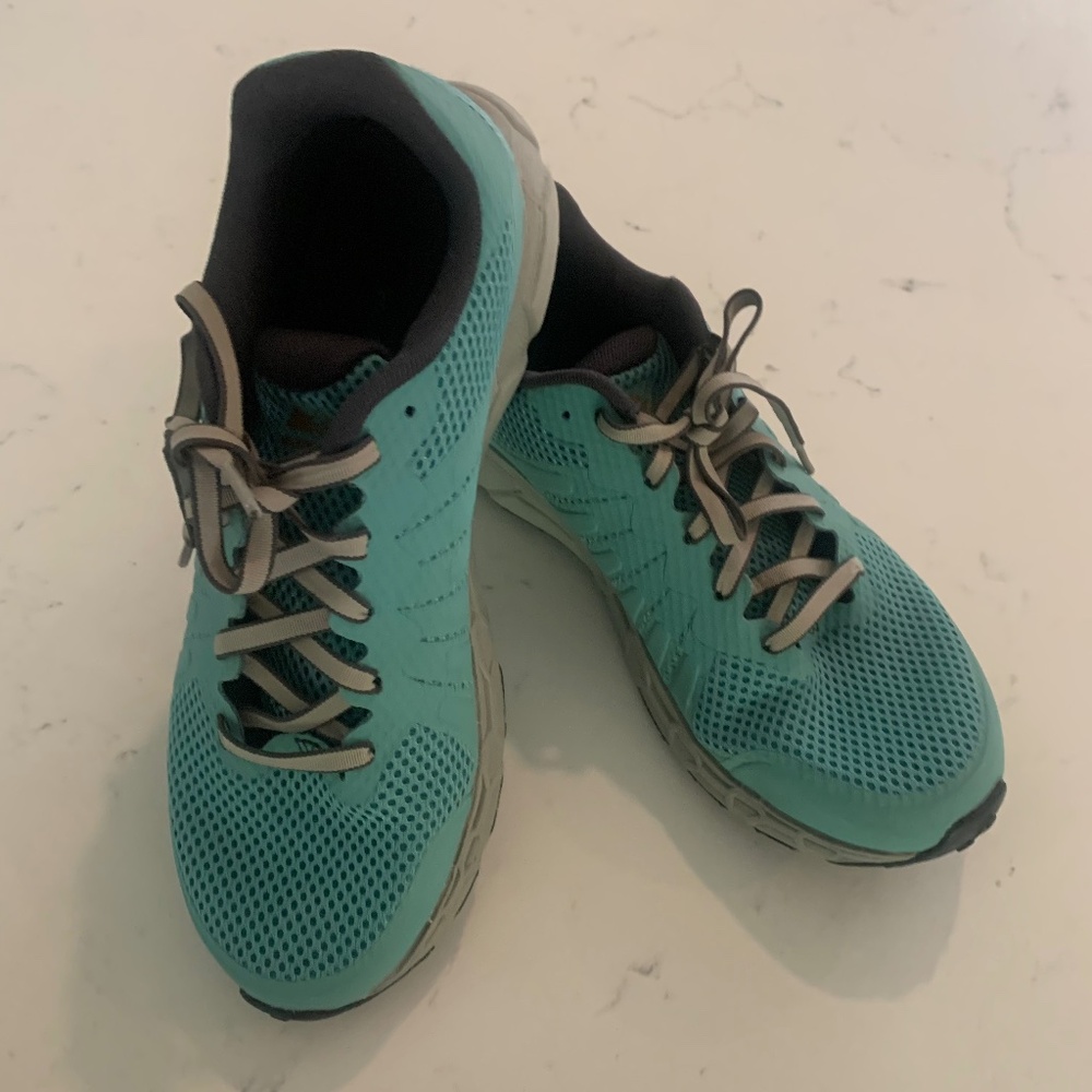 Montrail LIght Hikers Women's Size 9 in Teal Green